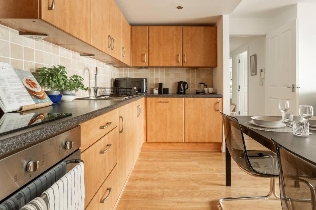Lux Waterfront 2 Bed Apt, V&A 10Min Walk, St Andrew'S Golf 25Min Drive دندي المظهر الخارجي الصورة